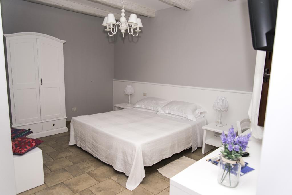 Masseria Gravelle Turi Bilik gambar